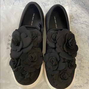 Zara Slip-On Floral Fashion Sneakers Size 37 or 6.5 US